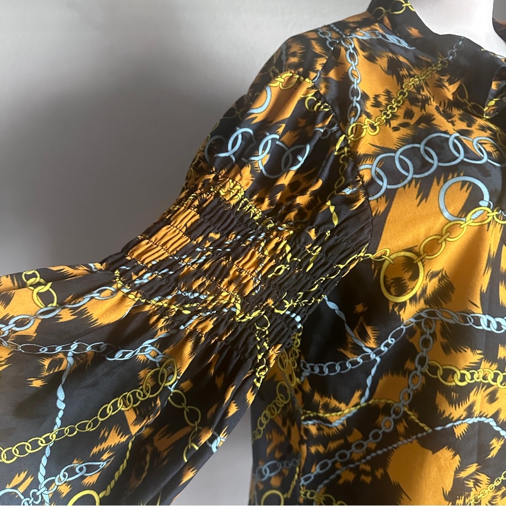 Baroque Chain Print Poet Sleeve Tie-Neck Blouse | SHEIN XL - Picture 7 of 10